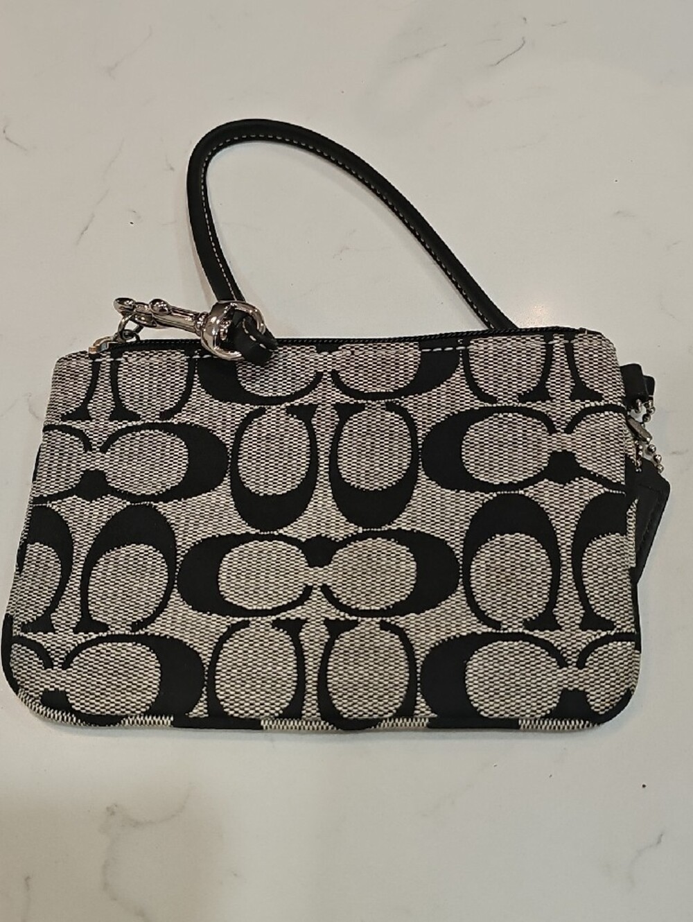 Coach Black and Cream Signature Canvas Wristlet - Picture 6 of 9